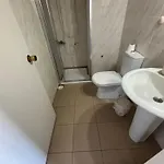 Ξενοδοχείο με διαμερίσματα Basak *