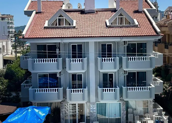 Basak アパートホテル